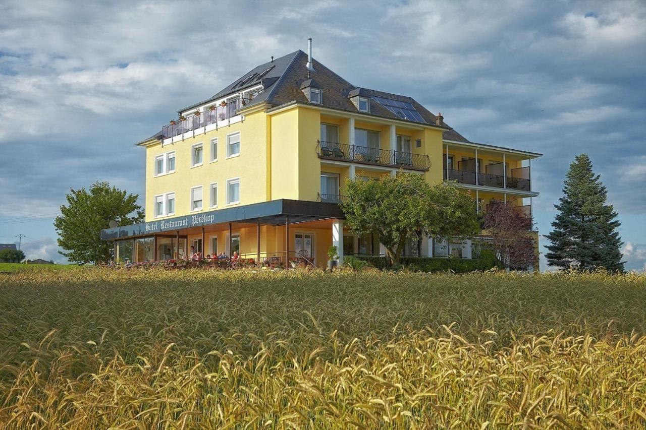 Hotel Perekop Berdorf Exterior foto